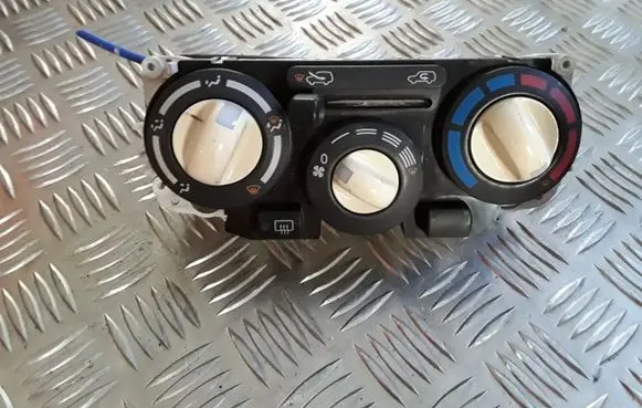 Nissan Micra Climate control unit N100300SA