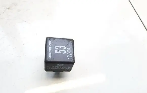 Volkswagen Polo IV 9N3 Other relay 141951253b