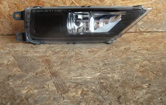 Volkswagen Tiguan Front fog light 5NA941700B