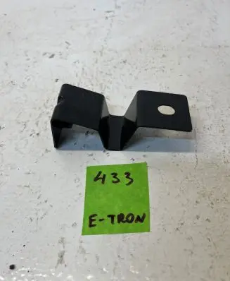 Audi e-tron Fender mounting bracket 4Ke821471