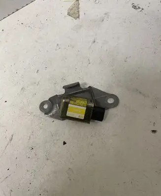 Toyota Land Cruiser (J120) Airbag deployment crash/impact sensor 8986060020
