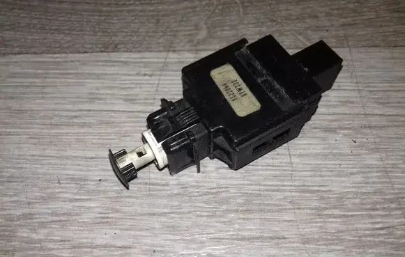 Volvo S60 Brake pedal sensor switch 8622064