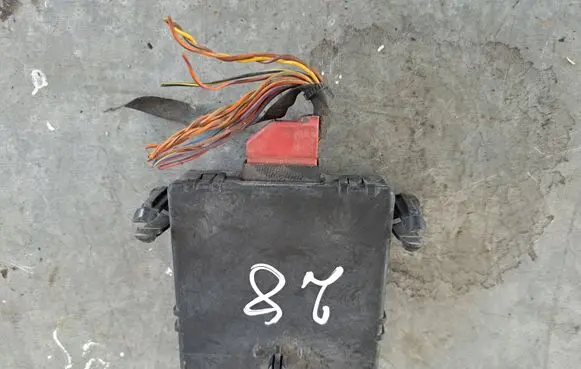 Volkswagen PASSAT B7 Gateway control module 1K0907530F 1K0907951