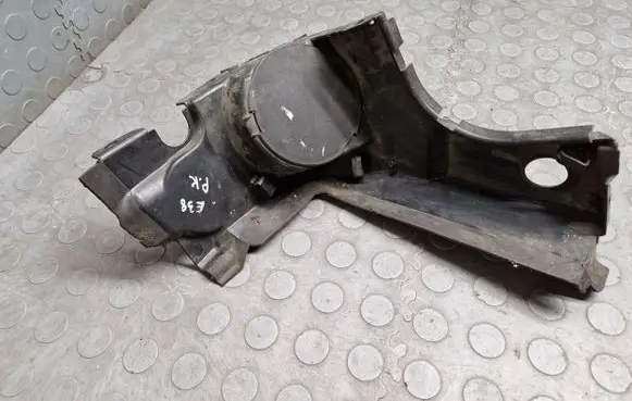 BMW 7 E38 Other engine bay part 8209028