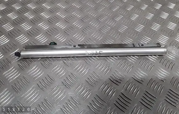 Volvo V50 Fuel main line pipe 