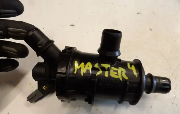 Thermostat/thermostat housing