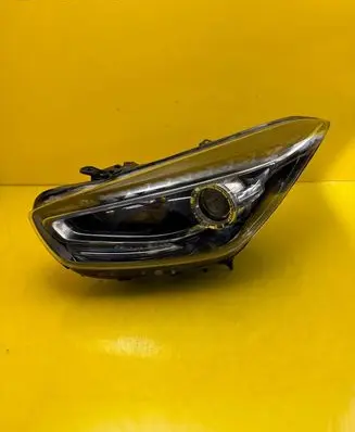 Hyundai i40 Headlight/headlamp 921013Z620