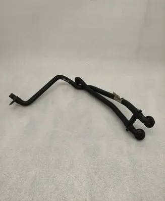 Volvo V60 Breather/breather pipe/hose 32226877