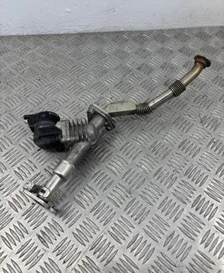 BMW 1 E81 E87 EGR valve 7563241