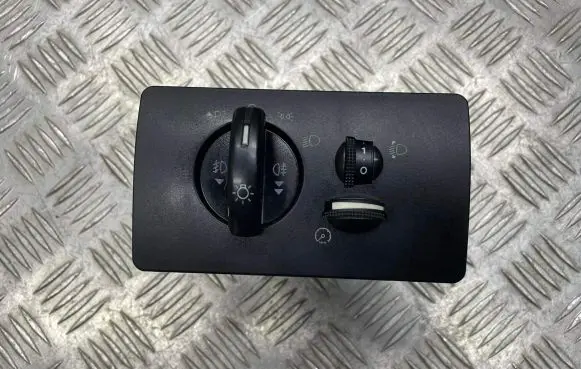 Ford Mondeo Mk III Light switch 1S7T13A024AB 8039010 10139010
