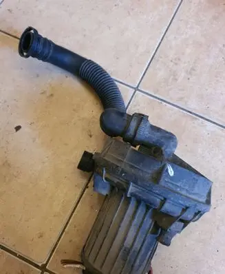 Volkswagen Bora Secondary air pump 06A131333C 1J0131128 06A959253B