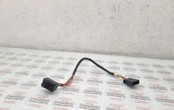 Audi A3 S3 8L Central locking switch button 8L0962107A