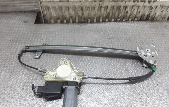 Mitsubishi Space Star Front door window regulator with motor 0130821789