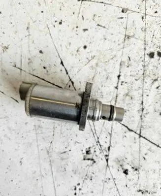 Mazda 6 Fuel pressure regulator 07Q-67216