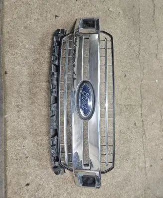 Ford F150 Front grill ZVY547