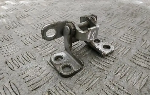 Toyota RAV 4 (XA30) Tailgate/trunk/boot hinge 120LB