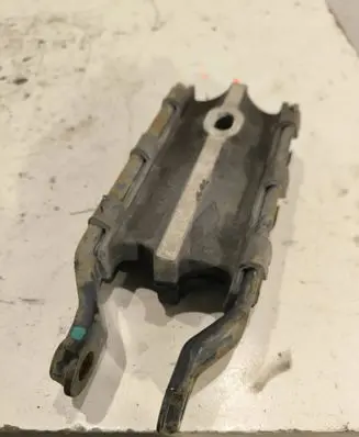 Volvo XC60 Engine mount bracket 31262935