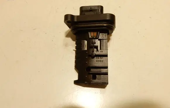 BMW 5 F10 F11 Mass air flow meter 0281006092 8506408 59368
