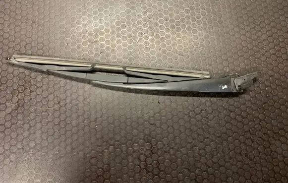 Honda CR-V Rear wiper blade arm 35610