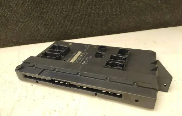 Mercedes-Benz Sprinter W906 Comfort/convenience module A9069003502 A9069024301 A9069014500