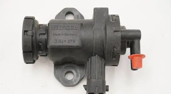 Ford Ranger Valve vacuum 3024379