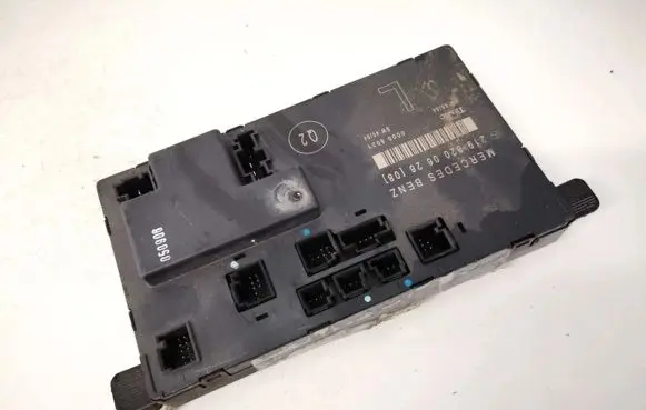 Mercedes-Benz CLS C219 Door control unit/module 2198200626