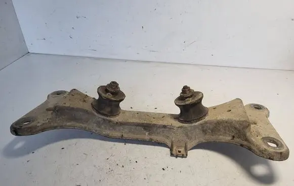 BMW 5 E60 E61 Gearbox mounting bracket 6760300