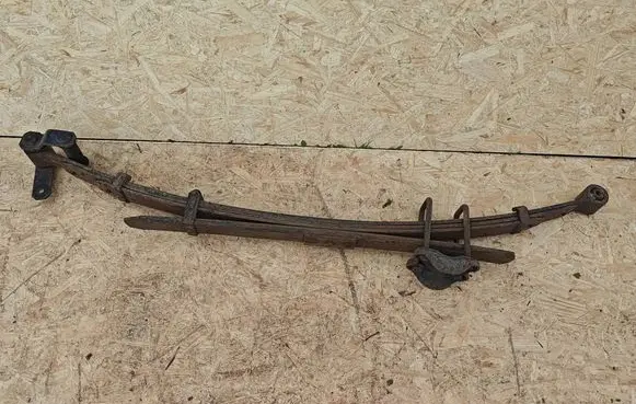 Nissan Navara D40 Rear leaf spring 