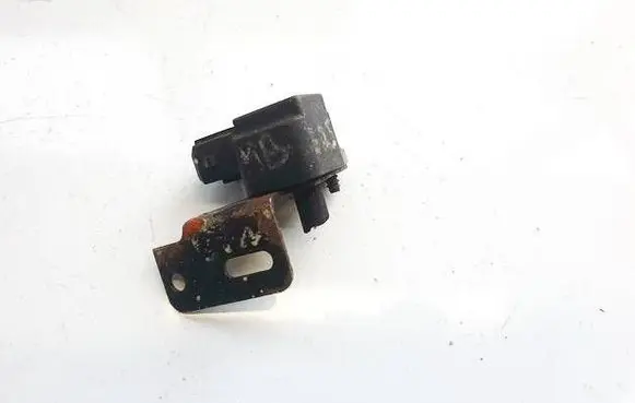Mercedes-Benz C W202 Air pressure sensor 0105429917 E1T96471