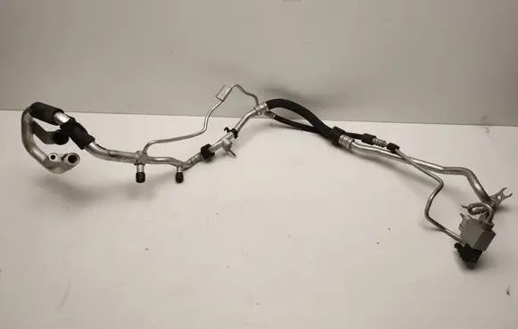 Mercedes-Benz C W205 Air conditioning (A/C) pipe/hose A2058304702