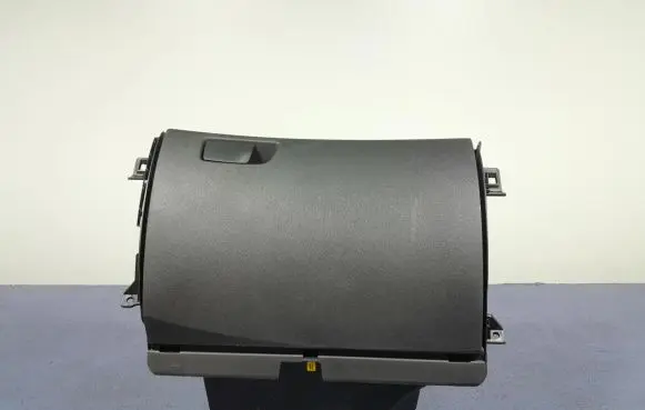 Renault Megane IV Glove box 685005280R