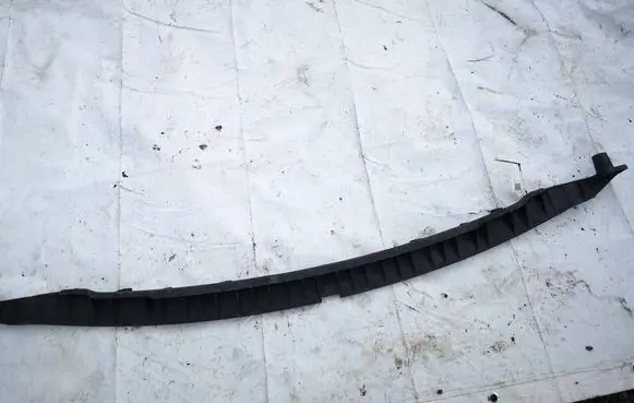 Volkswagen Touareg I Rear bumper mounting bracket 7L6807863