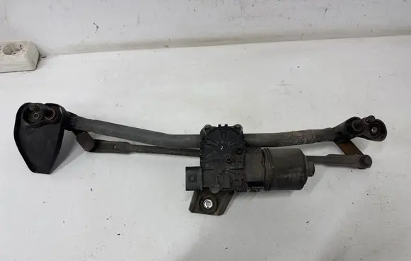 Opel Astra H Front wiper linkage and motor 3397020632