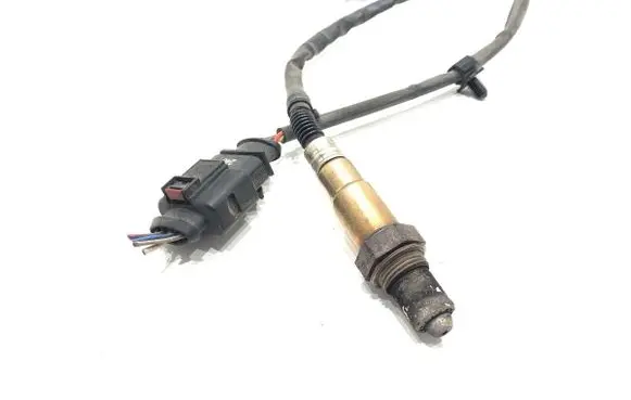 Volkswagen PASSAT B7 Lambda probe sensor 06K906262N