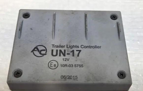 Opel Astra H Tow bar trailer control unit/module UN17