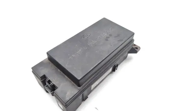 KIA Sorento Fuse module 91161-3E011 10-08403-002