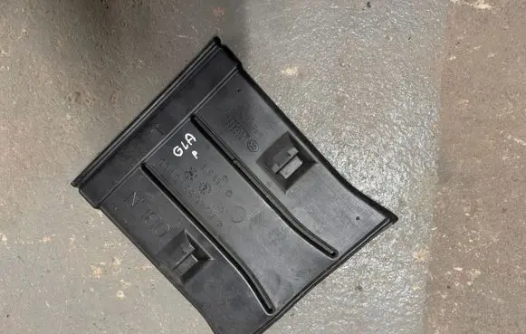 Mercedes-Benz GLA W156 X156 Cabin air duct channel A2468310100