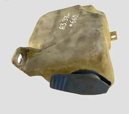 Audi A3 S3 8P Windshield washer fluid reservoir/tank