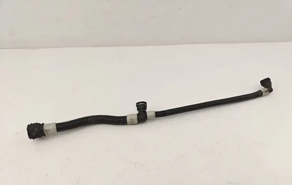 Tesla Model 3 Electric car engine cooling hoses/pipes 107757600E