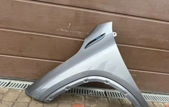 Mercedes-Benz EQA Fender
