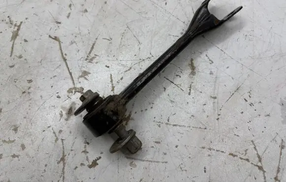 Ford Mustang VI Rear control arm FR3C5K898BB