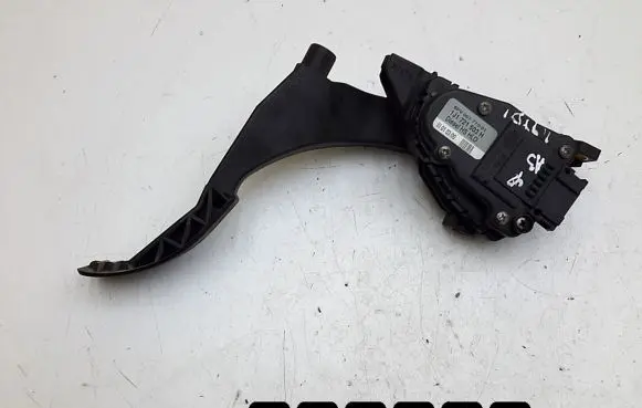 Audi A3 S3 8L Accelerator throttle pedal