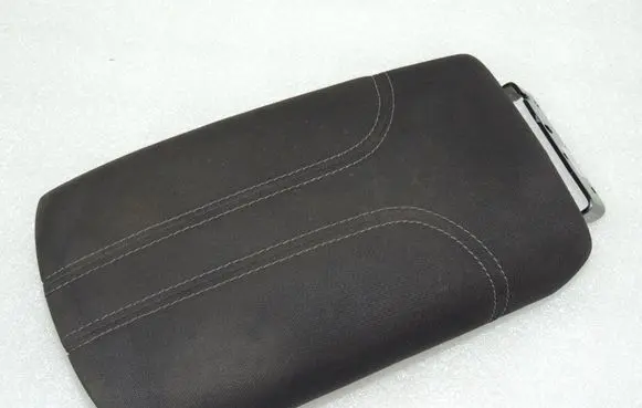 Nissan Qashqai Armrest 969304EA0A 96920HV50A