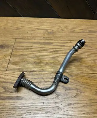 Opel Vivaro Turbo turbocharger oiling pipe/hose