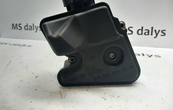 Mercedes-Benz ML W164 Power steering fluid tank/reservoir A0004602583 0004602583