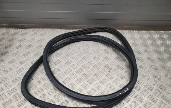 Audi Q3 F3 Rubber seal rear door 83A833721C