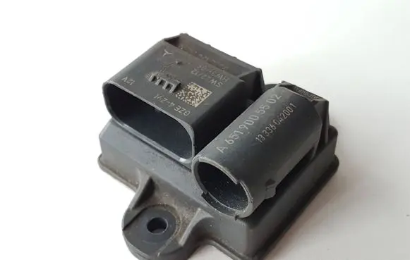 Mercedes-Benz C W204 Glow plug pre-heat relay A6519005502 13336042001