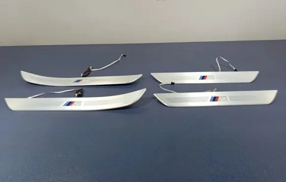 BMW 7 G11 G12 Foot area side trim 8061028