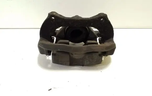 Opel Zafira C Front brake caliper