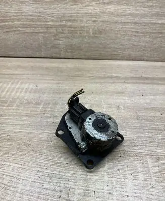Peugeot 607 Air flap motor/actuator 657102JD